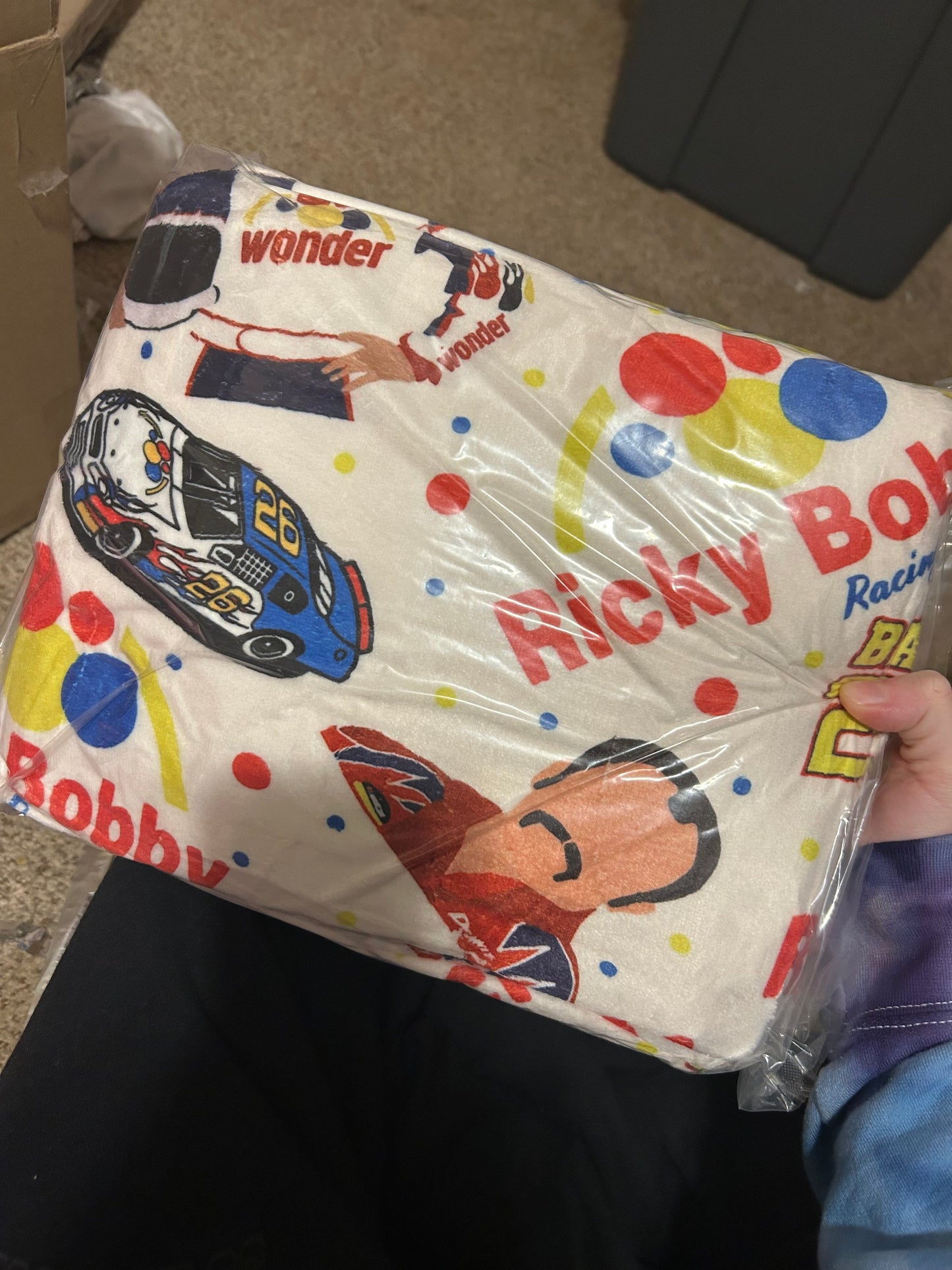 R Bobby 60x80 Blanket RTS